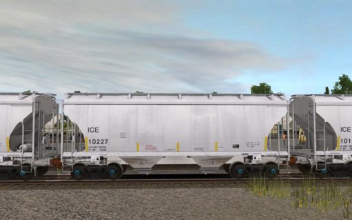 ICE Trinity 2-Bay Covered Hopper - Image 7